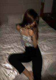穿成大佬的之杯